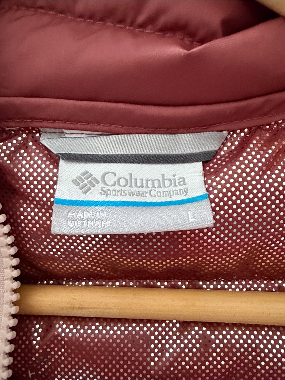 Columbia Women's Rose Burgundy Puffer Jacket